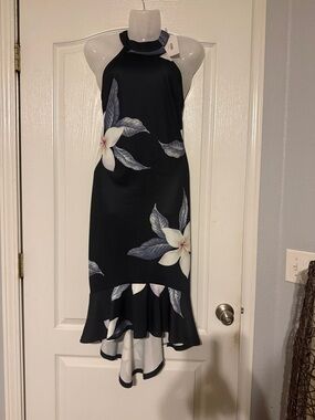 YOINS Black Floral High-Low Halter Dress with White Blooms